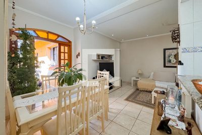 Casa, 3 quartos, 256 m² - Foto 4