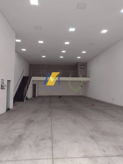 Sala-Conjunto, 300 m² - Foto 1