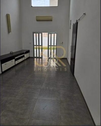 Casa, 3 quartos, 245 m² - Foto 1