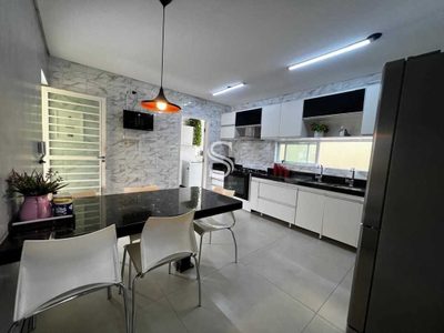 Casa, 4 quartos, 262 m² - Foto 5