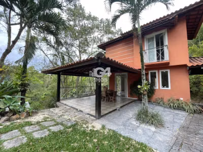 Casa, 3 quartos, 1830 m² - Foto 1