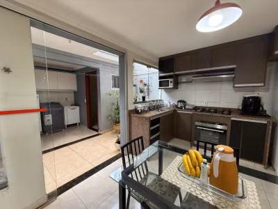Sobrado, 2 quartos, 160 m² - Foto 1