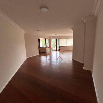 Apartamento, 3 quartos, 210 m² - Foto 1