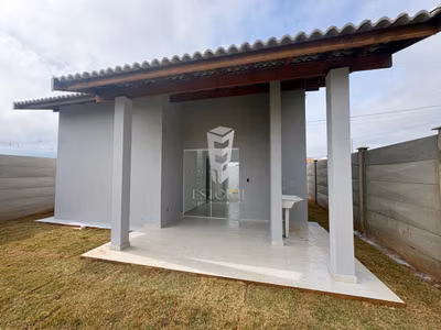 Casa, 2 quartos, 200 m² - Foto 1