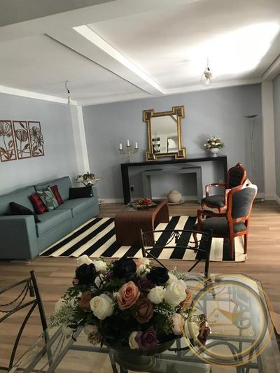 Sobrado, 3 quartos, 270 m² - Foto 1