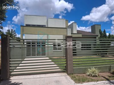 Casa, 5 quartos, 220 m² - Foto 1