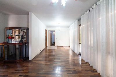 Casa, 4 quartos, 250 m² - Foto 1