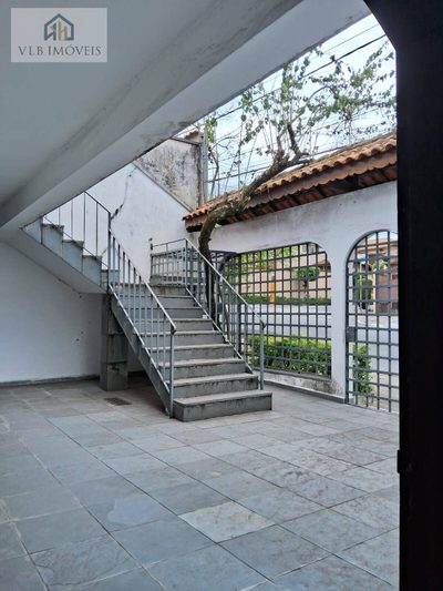 Casa, 4 quartos, 298 m² - Foto 1
