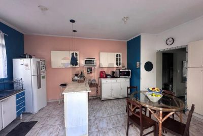Casa, 3 quartos, 198 m² - Foto 2