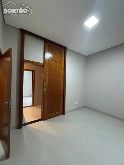 Casa, 1 quarto, 172 m² - Foto 4