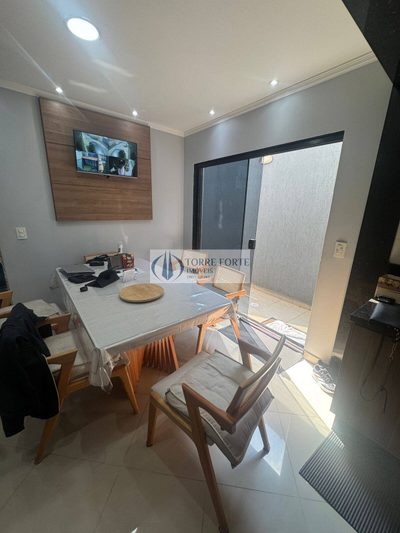 Casa, 3 quartos, 125 m² - Foto 2