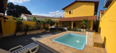 Casa, 4 quartos, 360 m² - Foto 1