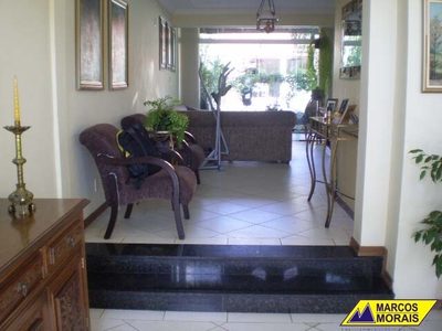 Casa, 4 quartos, 250 m² - Foto 2