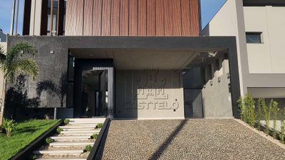 Casa, 4 quartos, 233 m² - Foto 1