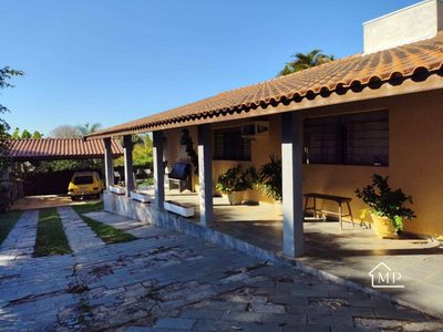 Chácara, 4 quartos, 1152 m² - Foto 1