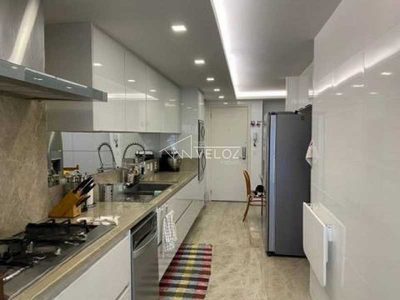 Apartamento, 4 quartos, 211 m² - Foto 1