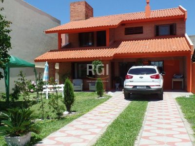 Casa, 3 quartos, 181 m² - Foto 1