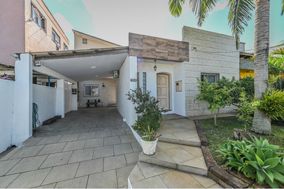 Casa, 4 quartos, 250 m² - Foto 1