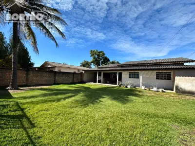 Casa, 5 quartos, 200 m² - Foto 1