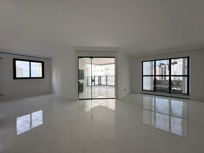 Apartamento, 4 quartos, 168 m² - Foto 2