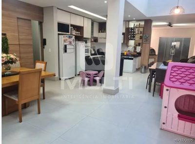 Casa, 4 quartos, 240 m² - Foto 4