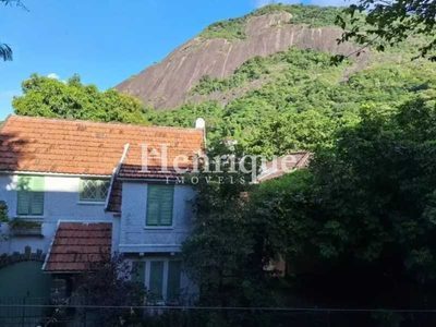 Casa, 4 quartos, 259 m² - Foto 2