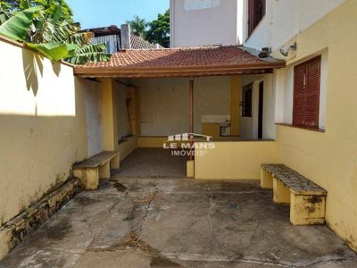 Casa, 4 quartos, 253 m² - Foto 1