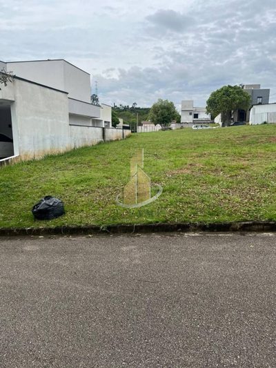 Loteamento e Condomínio, 300 m² - Foto 1
