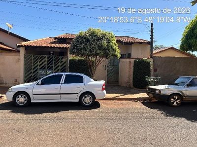 Casa, 3 quartos, 202 m² - Foto 1