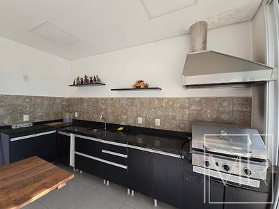 Casa, 3 quartos, 245 m² - Foto 1