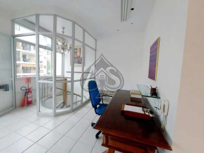 Cobertura, 3 quartos, 199 m² - Foto 4