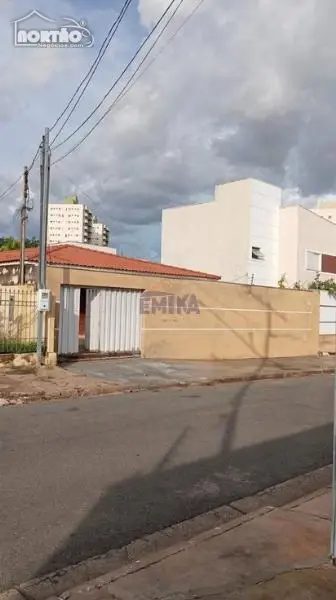 Casa, 3 quartos, 176 m² - Foto 1