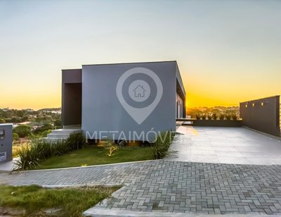 Casa, 3 quartos, 236 m² - Foto 1