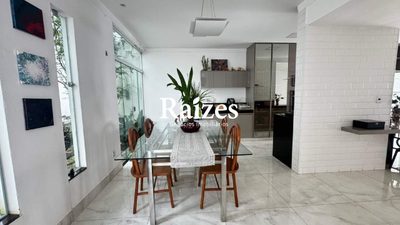 Casa, 3 quartos, 200 m² - Foto 1