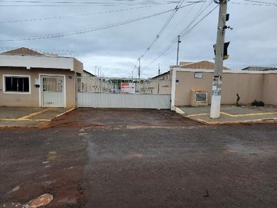 Casa, 2 quartos, 135 m² - Foto 1