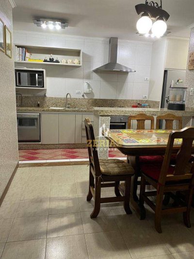 Sobrado, 3 quartos, 200 m² - Foto 1