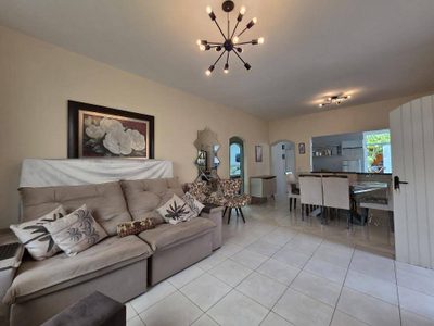 Casa, 3 quartos, 180 m² - Foto 2
