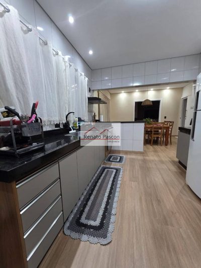 Chácara, 3 quartos, 1050 m² - Foto 3