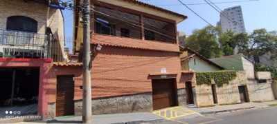 Casa, 10 quartos, 305 m² - Foto 1