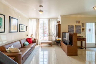 Casa, 3 quartos, 168 m² - Foto 1