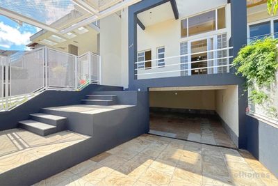 Casa, 3 quartos, 230 m² - Foto 2