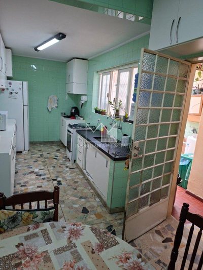 Casa, 5 quartos, 180 m² - Foto 2