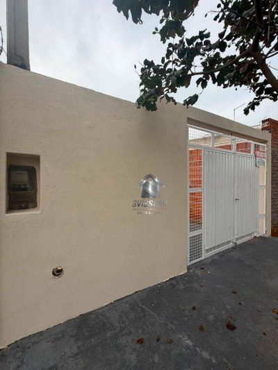 Casa, 2 quartos, 40 m² - Foto 1