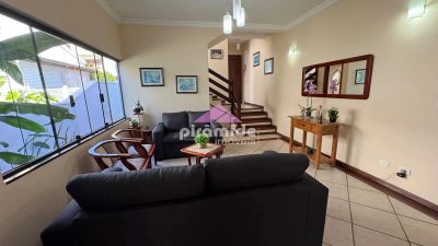 Casa, 3 quartos, 199 m² - Foto 2