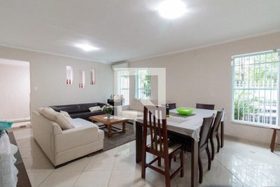 Casa, 3 quartos, 278 m² - Foto 2