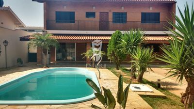 Sobrado, 4 quartos, 375 m² - Foto 1