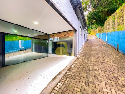 Depósito-Galpão, 820 m² - Foto 1