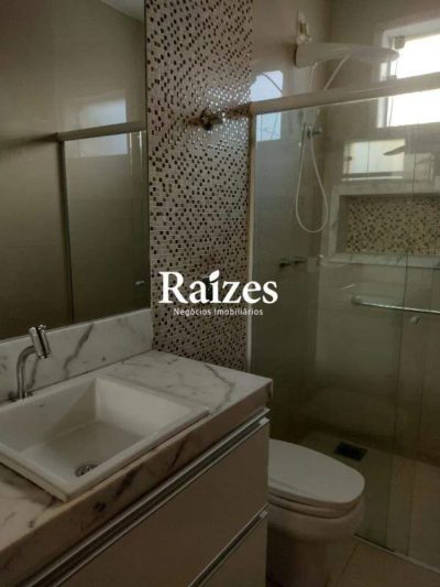 Casa, 4 quartos, 258 m² - Foto 2