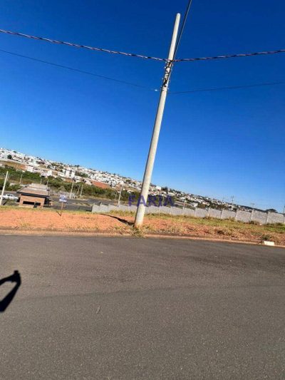 Loteamento e Condomínio, 442 m² - Foto 2