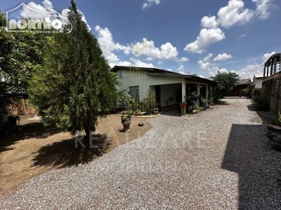 Casa, 6 quartos, 260 m² - Foto 2